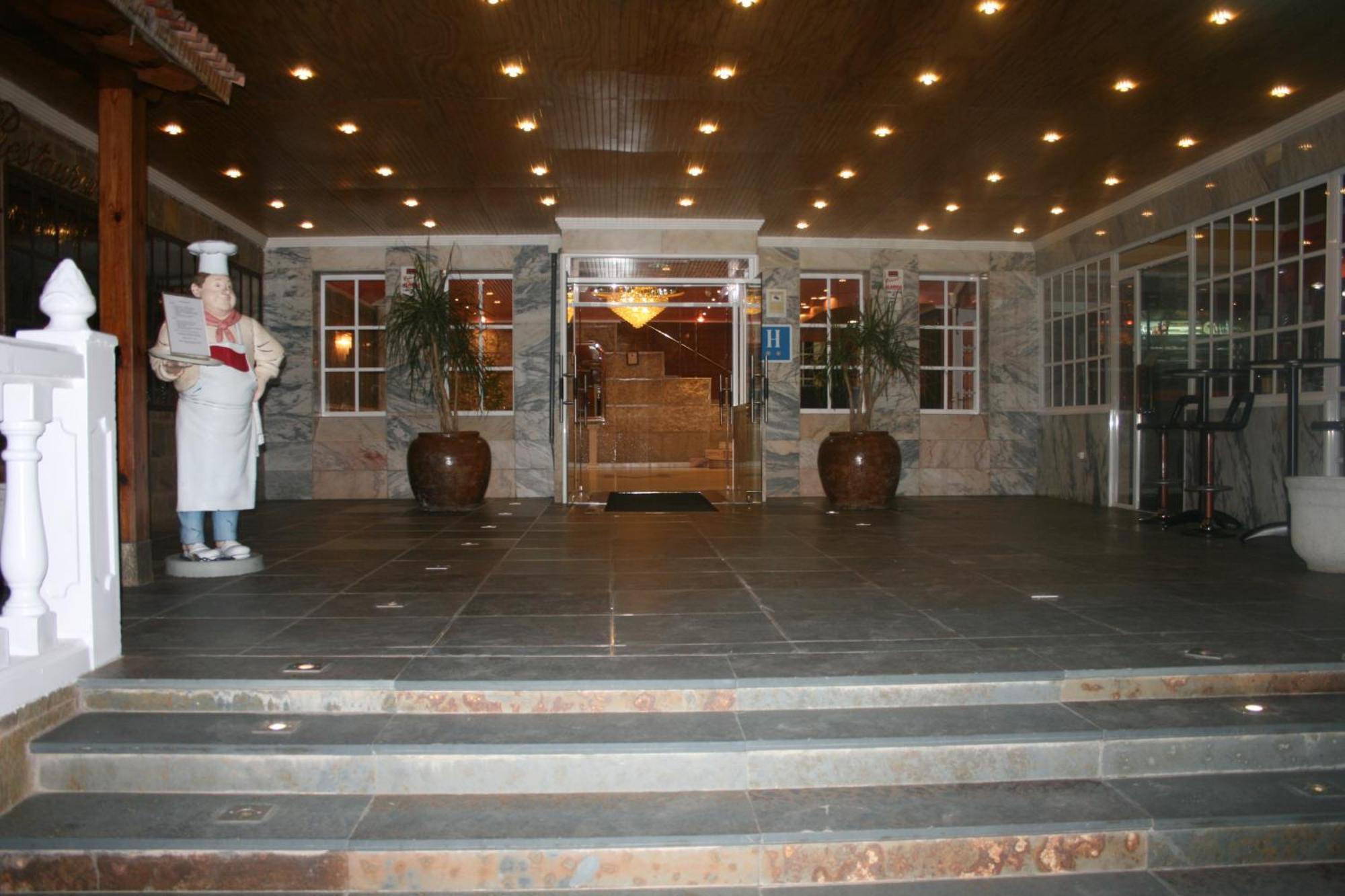 פוארטויאנו Hotel Verona מראה חיצוני תמונה